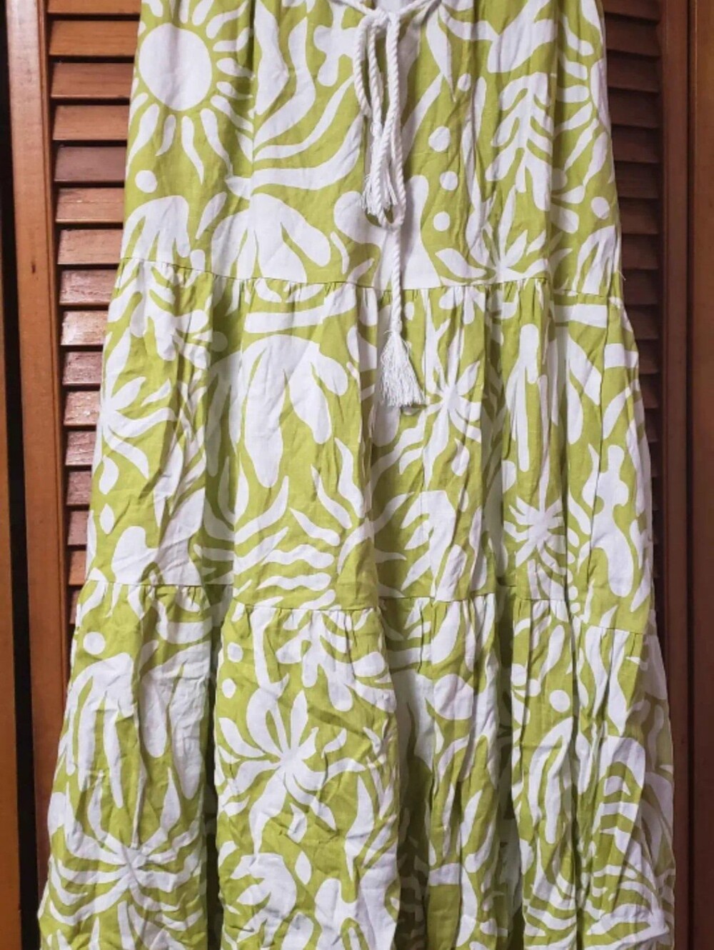 Beautiful Tropical Print Skirt Size Medium